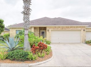 40 Torrey Pines Rd, Pt Isabel, TX 78578