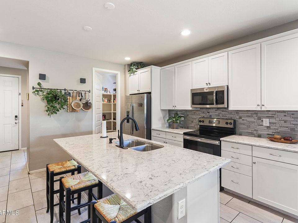 1st image of 44156 W PALO ALISO Way