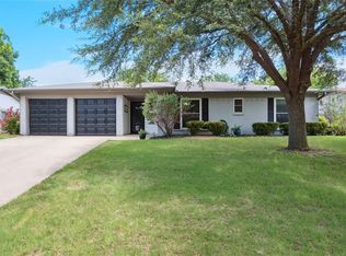 1829 Briar Run, Benbrook, TX 76126