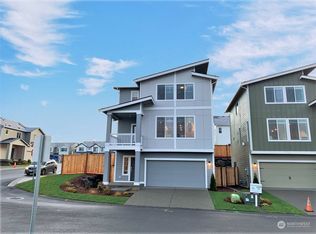 901 Bunting Pl SE, Pt Orchard, WA 98366