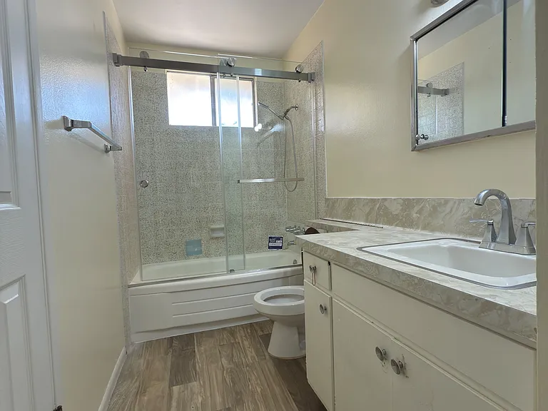 4835 Fiesta Ave — Photo 12