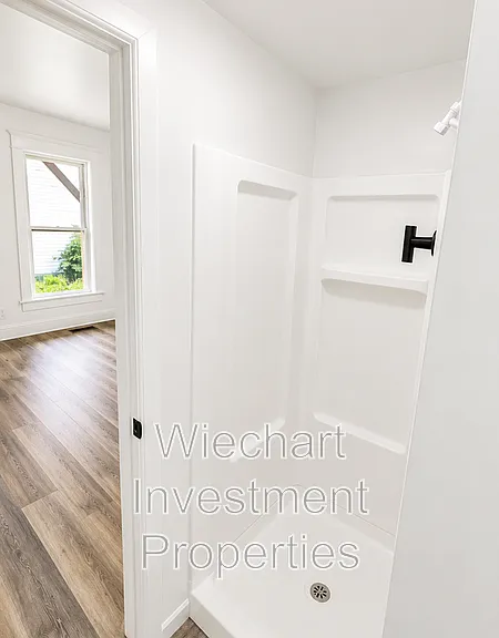 1230 W Wayne St — Photo 5