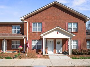 102 Brandywine Dr NE APT Q4, Conover, NC 28613