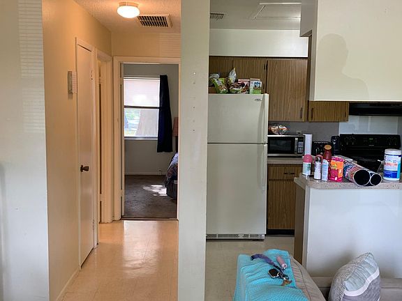 5th image of 1025 S Ohio Ave #2