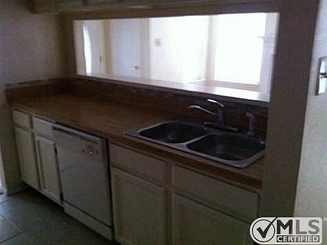 4th image of 8421 Auburn Dr