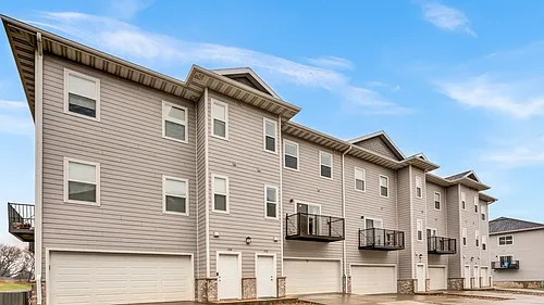 Pinnacle Villages - Waverly Photo 1