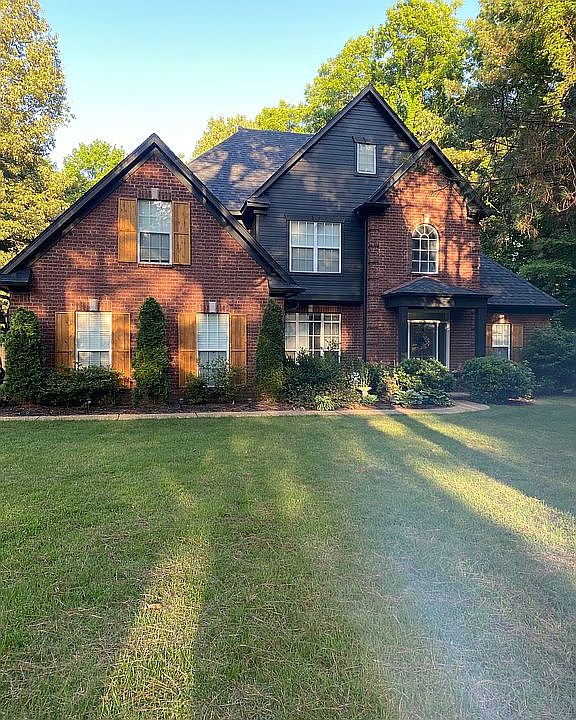 1st image of 2442 Oak Woods Dr S