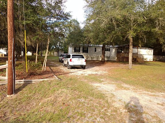 Ample off street parking, shade trees