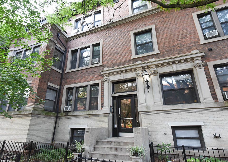 1st image of 755 W Buena Ave Unit 603