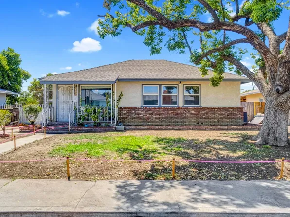4002 Kenmore Dr N, Fresno, CA 93703