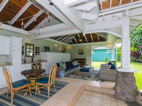 5th image of 835 N Kalaheo Ave