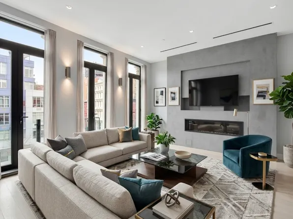 356 Bowery APT 3, New York, NY 10012
