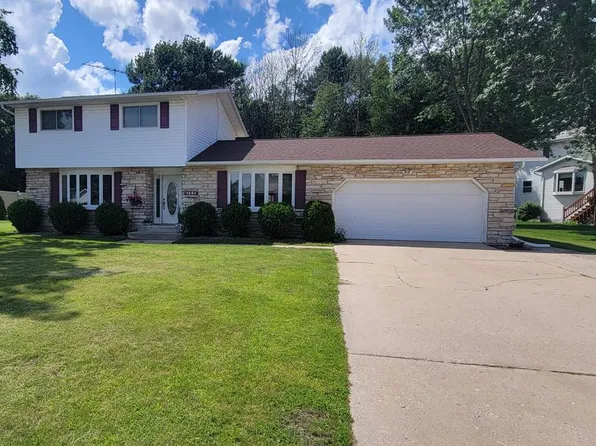 4804 Forest Hills DRIVE, Two Rivers, WI 54241