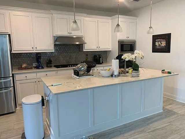 1513 Hamlisch Ave — Photo 12