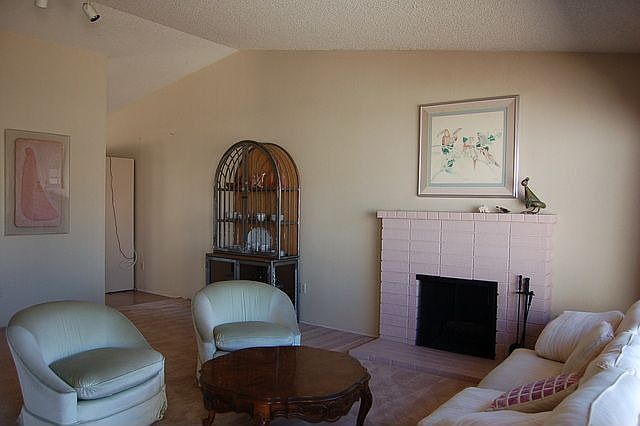 2nd image of 8290 Laurelridge Rd