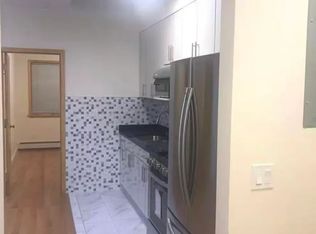 5228 73rd St FLOOR 2, Maspeth, NY 11378
