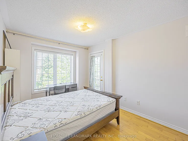 38 Romance Dr — Photo 28