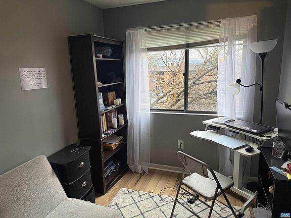 4th image of 132 Turtle Creek Rd APT 7