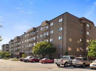 3030 Breckenridge Ln APT 120, Louisville, KY 40220