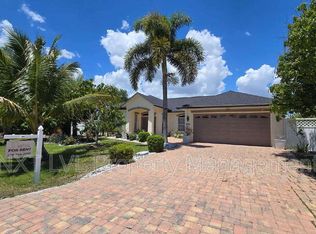 511 SE 25th Ter, Cape Coral, FL 33904