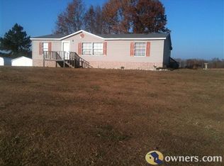 415 Melvin Qualls Rd, Michie, TN 38357