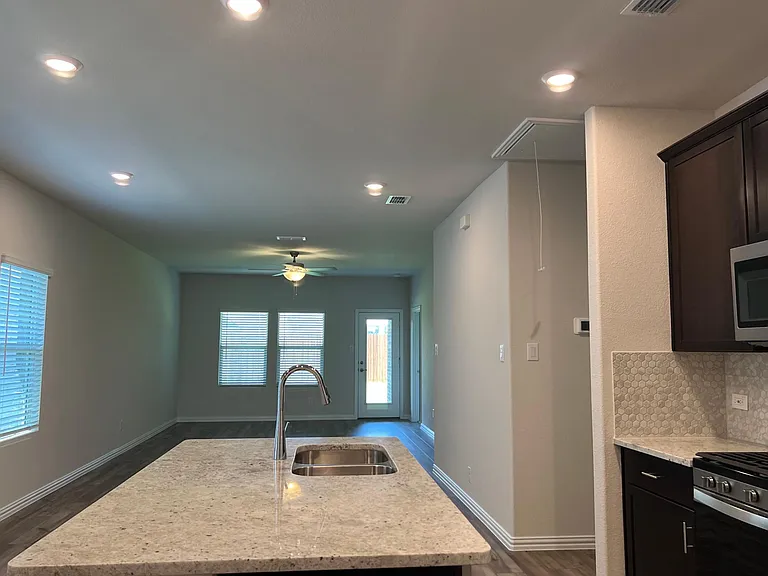114 Mountain Meadow Ln — Photo 5