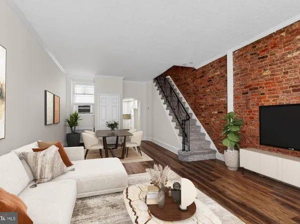 2932 E Thompson St, Philadelphia, PA 19134