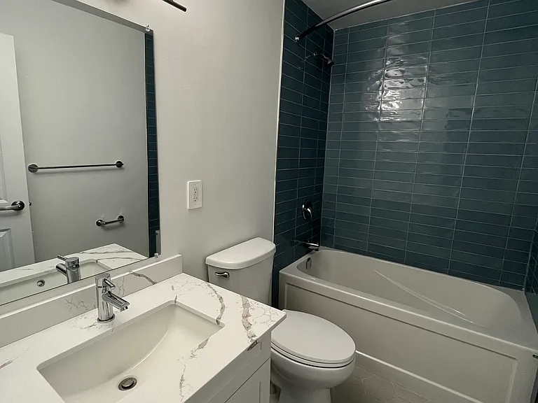 294 Saulsbury St — Photo 4