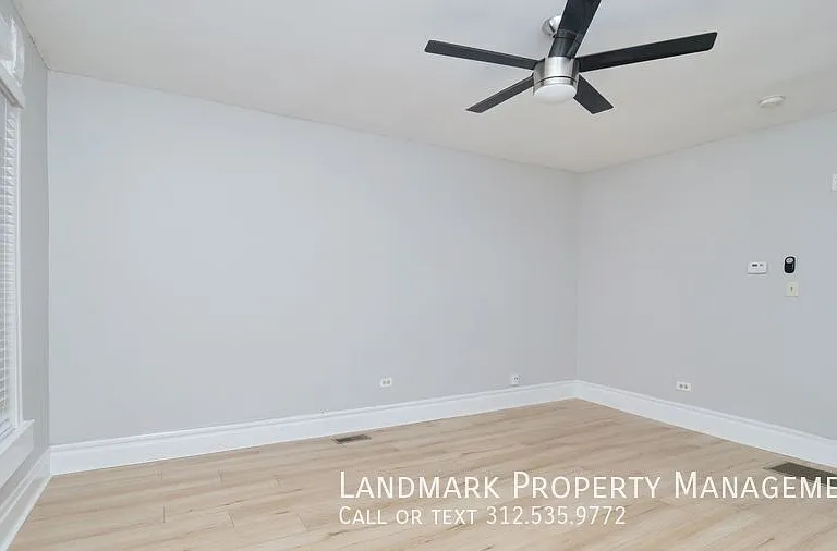 1917 S May St #1R — Photo 8