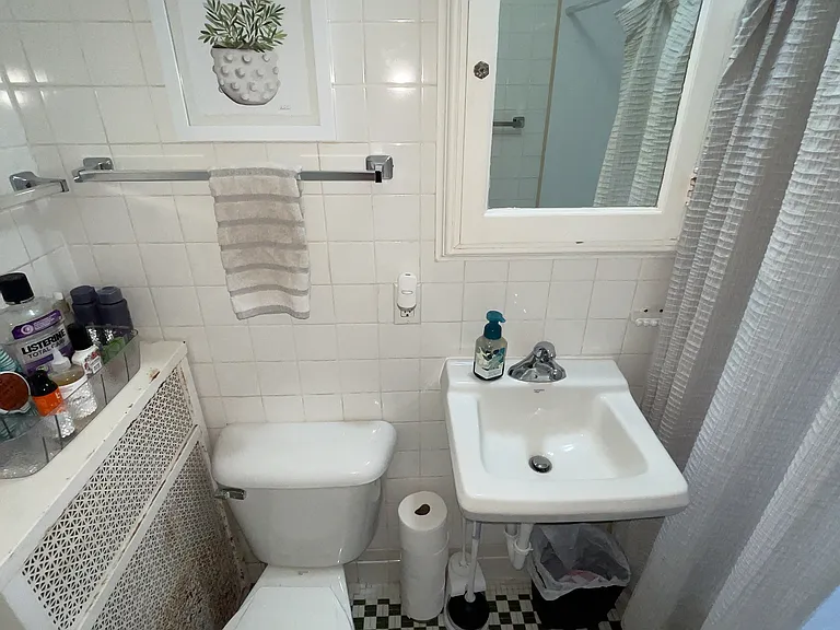 2226 Kendall Ave — Photo 34