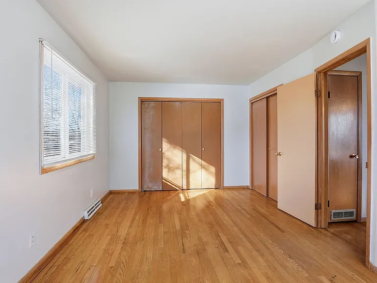 846 Greenwood Ct — Photo 9
