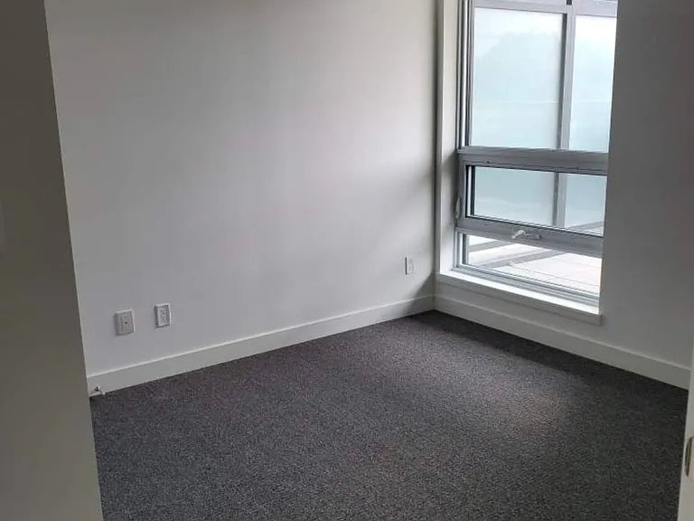 120 Varna Dr #323 — Photo 4
