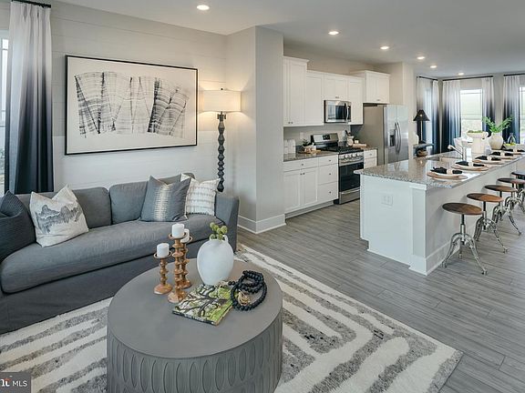 2nd image of 1801 Betterton Rd