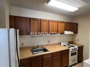 142 Pine St APT 2, Bangor, ME 04401