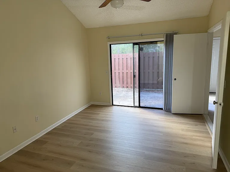 4167 Palm Bay Cir #C — Photo 6