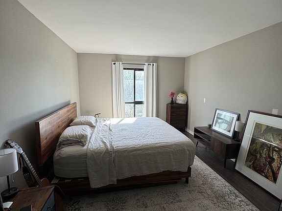 5th image of 7838 Cowles Mountain Ct Unit 31