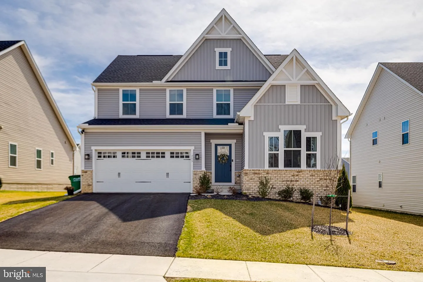 705 Cornerstone Ln photo 1