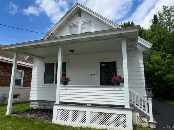 1308 Maple St, Utica, NY 13502