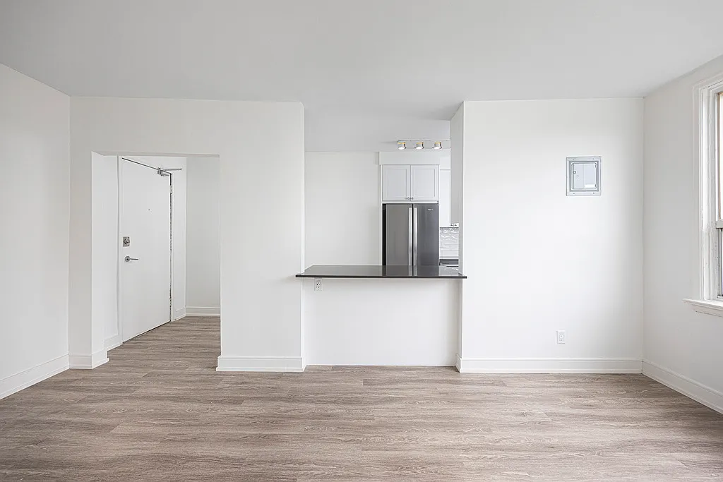 26 Albert Avenue — Photo 3