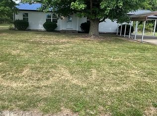 2003 S Perrine Ave, Centralia, IL 62801