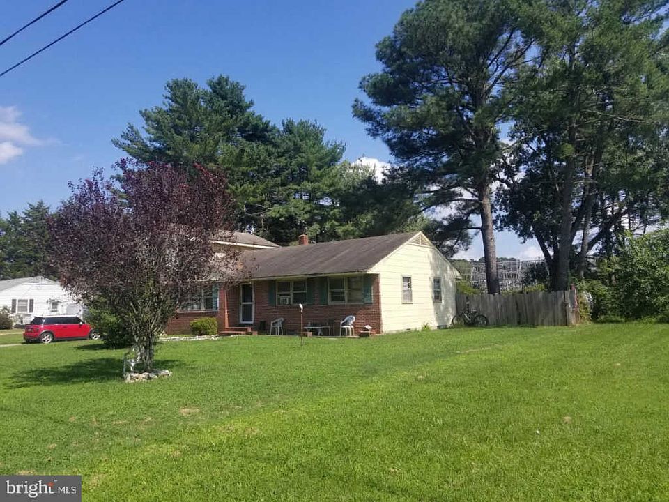 2nd image of 311 Calvin Dr