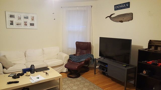 1st image of 3824 N Damen Ave #3