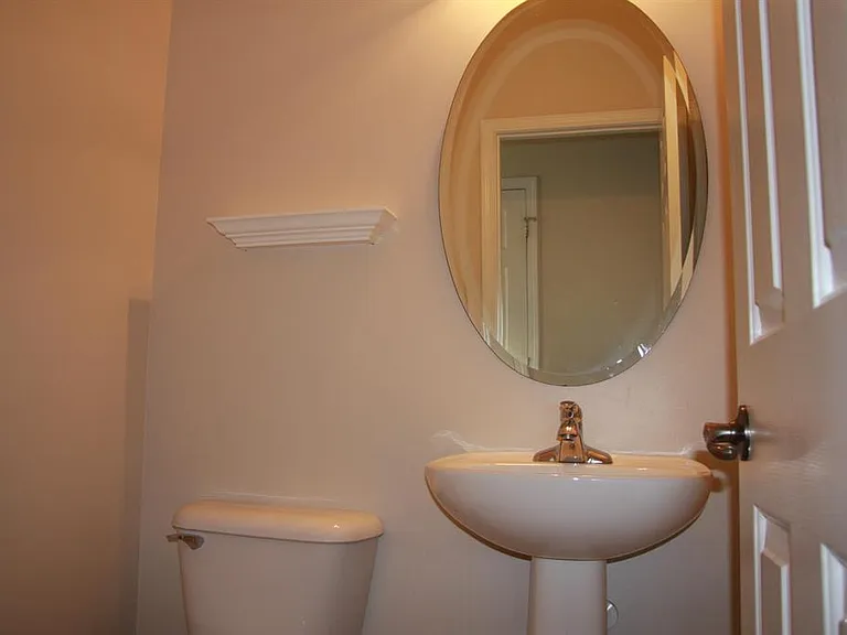 222 Northlands Dr — Photo 13