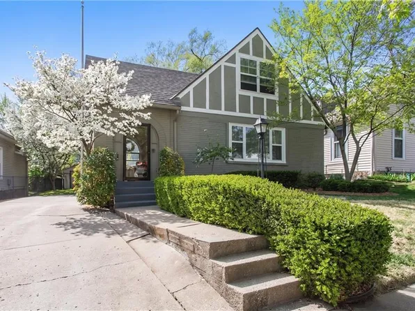 6008 Charlotte St, Kansas City, MO 64110