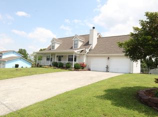 1506 E Crane St, Rossville, GA 30741