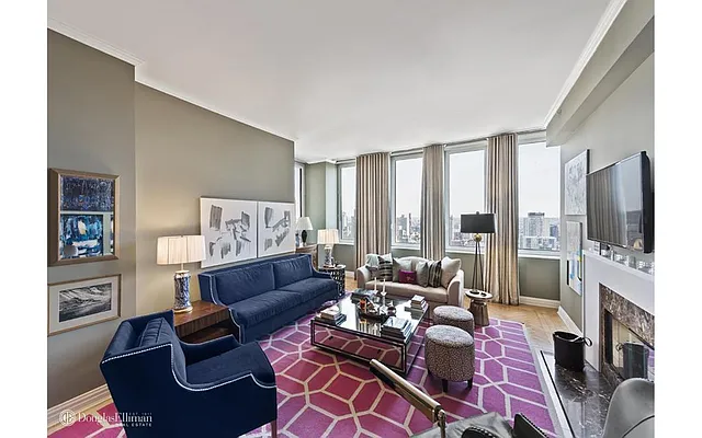 Rented by Douglas Elliman | media 24