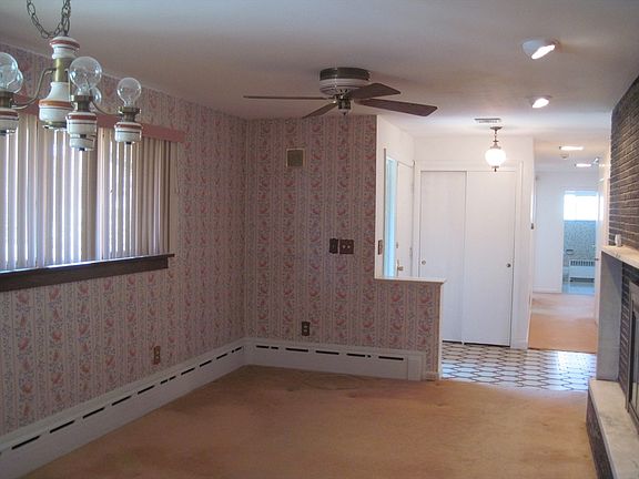 5th image of 324 Hillside Rd