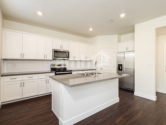 3rd image of 6513 Enlightenment Dr