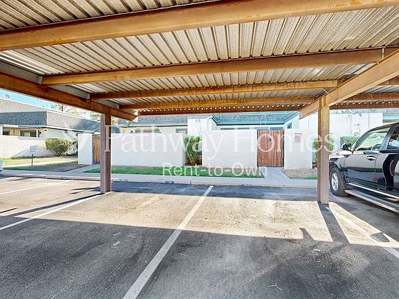 2nd image of 8047 N 32nd Dr