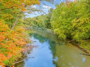 1501 Thornapple Dr, Harrison, MI 48625